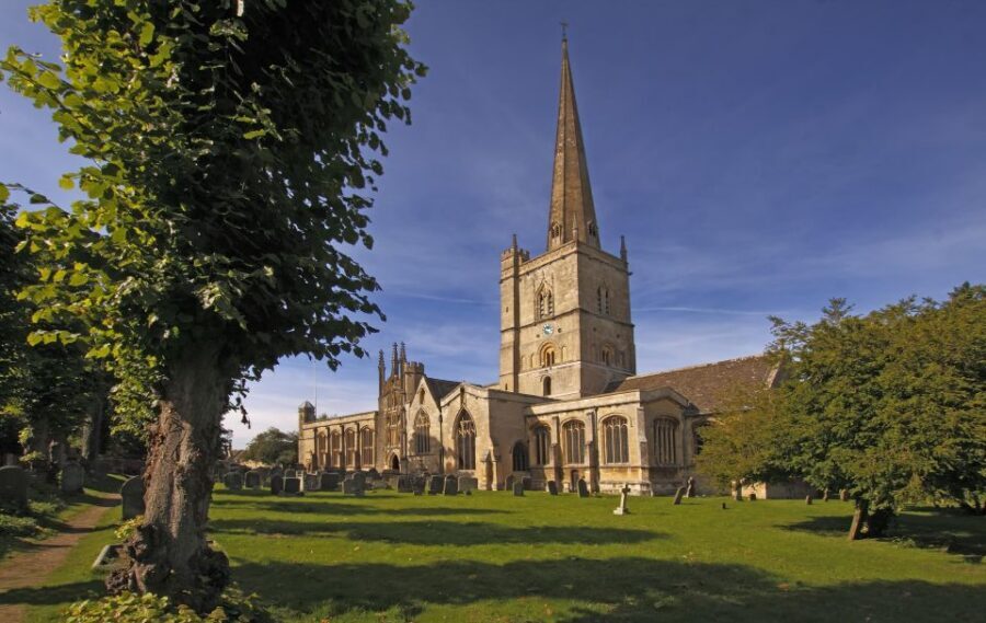 From Bristol: Oxford and the Cotswolds Full-Day Tour - Oxford on your timeline: colleges, the Ashmolean, and quick skyline moments
