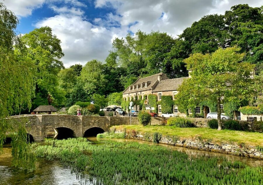 From Cambridge: Guided day trip to Stratford & The Cotswolds - Key things to know before you go