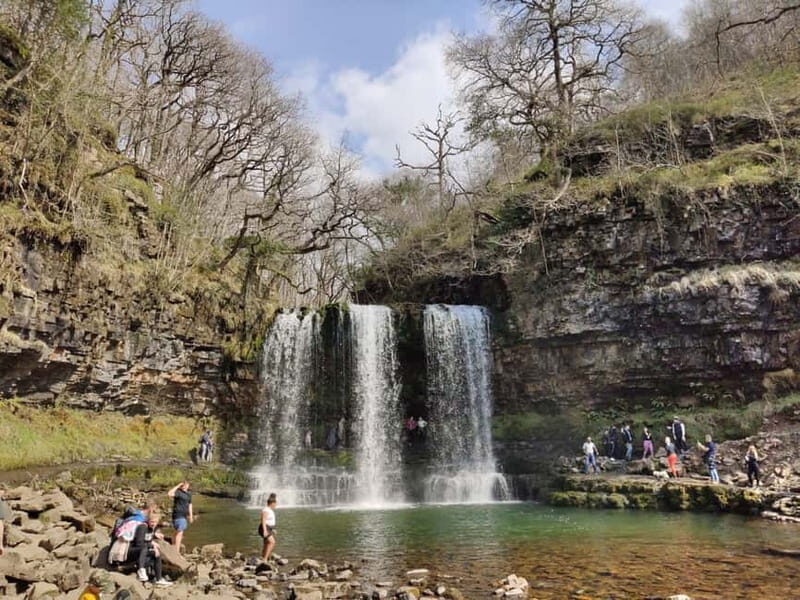 From Cardiff: Guided Hike to 6 Waterfalls in Brecon Beacons - Riding From Cardiff in a Fully Electric Vehicle (and Why It Matters)