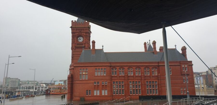 From Cardiff: Tour of Cardiff Bay and Vale of Glamorgan - What to bring (and what to skip) for a smooth day
