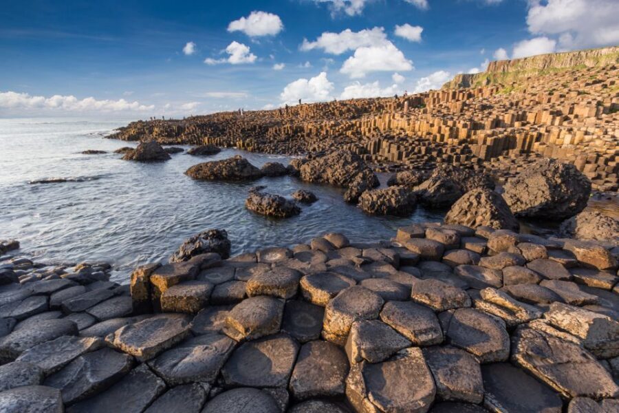From Dublin: 3-Day Discover Northern Ireland Tour - Mourne Mountains and Carlingford Loch: the final big-scene push