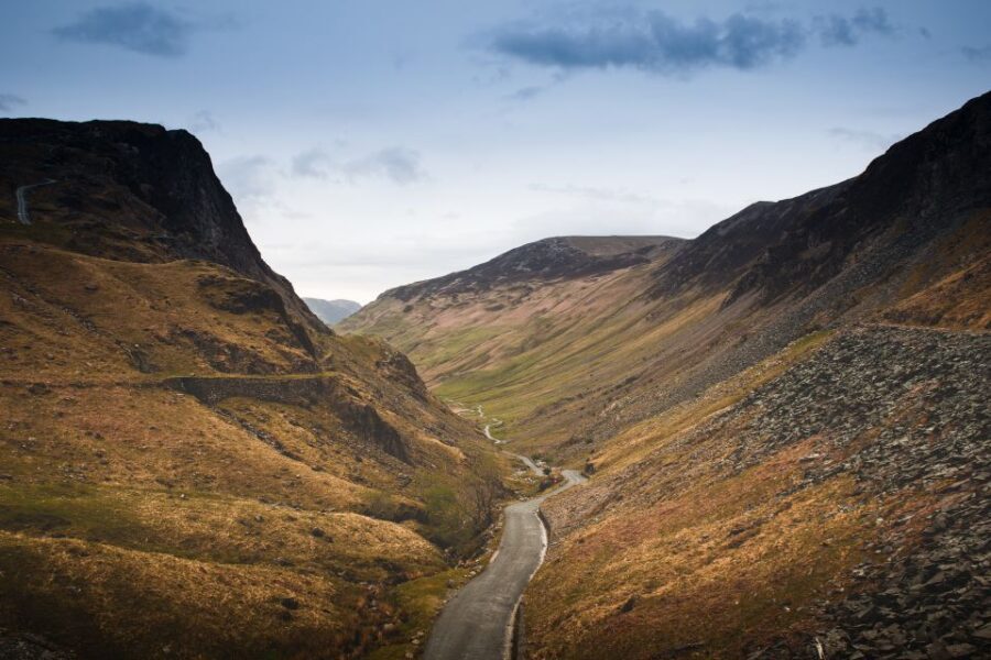 From Edinburgh: 5 Day Best of Northern England Tour - Yorkshire Dales National Park to Keswick: cattle-country roads and a real change of pace