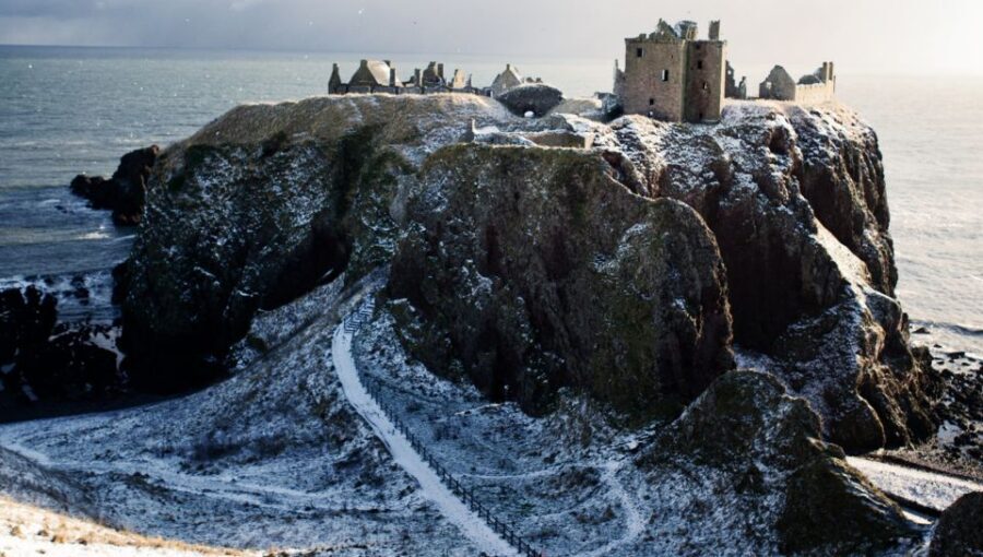From Edinburgh: Glamis and Dunnottar Castles Tour in Italian - Dunnottar Castle: the North Sea fortress you’ll want to walk and look