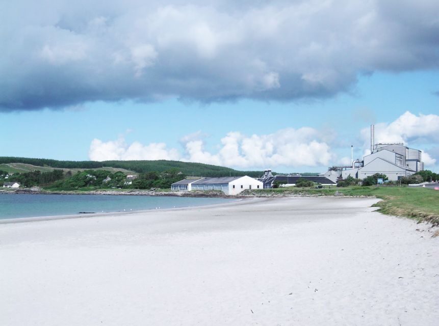 From Edinburgh: Islay and The Whisky Coast 4-Day Tour - Kennacraig to Islay by evening ferry: the crossing that changes the mood
