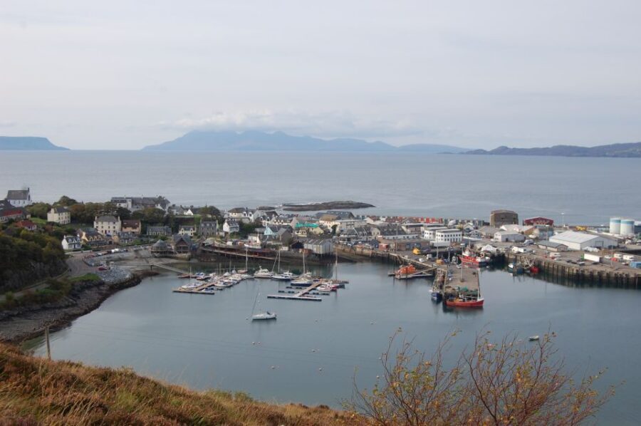 From Edinburgh: Isle of Skye and Hogwarts Express 4-Day Trip - Where the tour can feel tight: noise, timing, and what’s not included