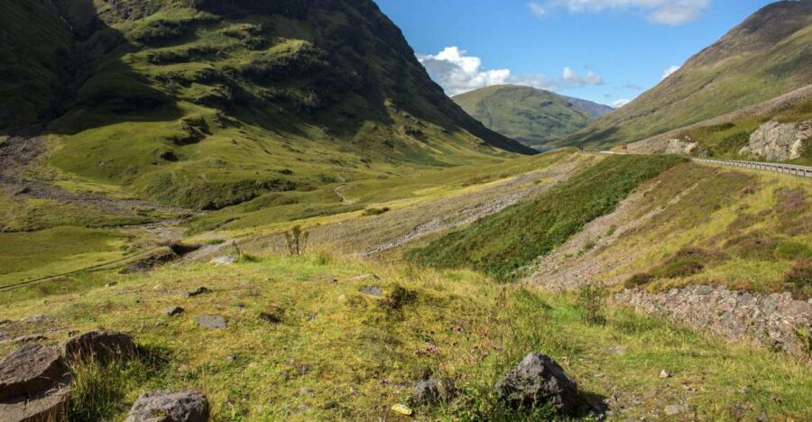 From Edinburgh: Loch Ness and Scottish Highlands Day Tour - Meeting at Waterloo Place and Settling Into the Mini-Coach