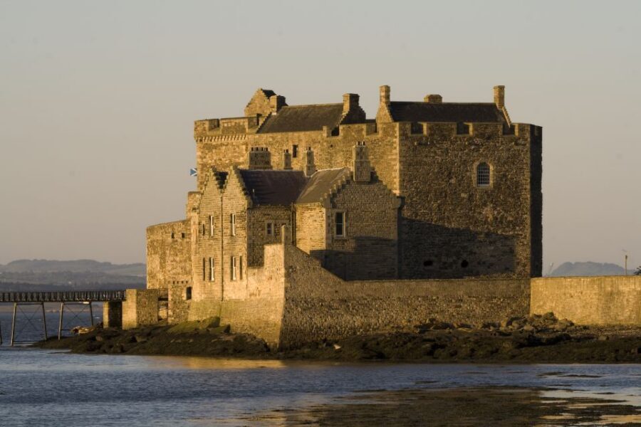 From Edinburgh: Outlander Full-Day Tour in Spanish - Key things that make this tour worth your time