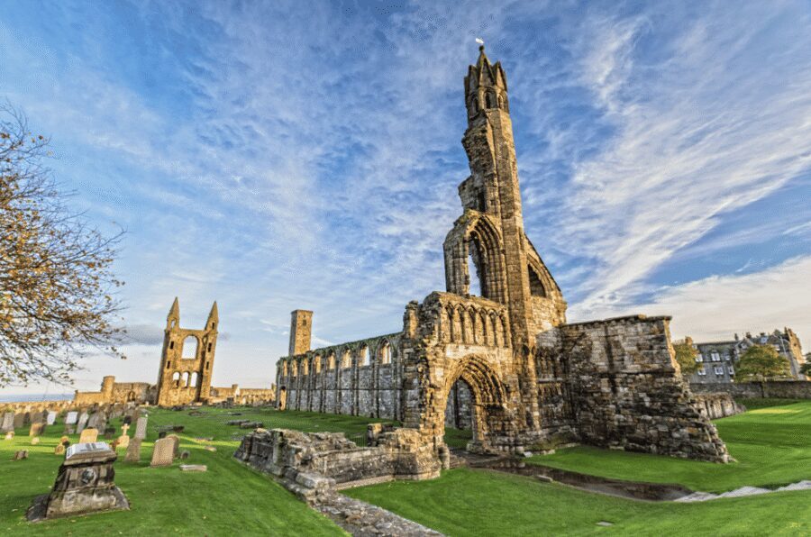 From Edinburgh: St. Andrews & Fife Luxury Private Day Tour - A coastal castle ruin stop that connects wars to the shoreline