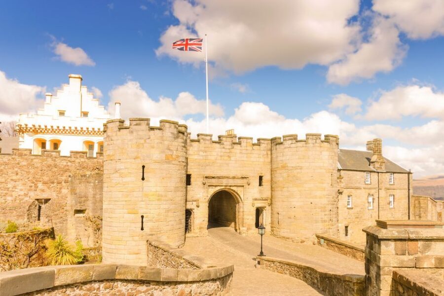 From Edinburgh: Stirling Castle, Loch Lomond & Whisky Tour - Riverside Museum stop: a practical break that keeps the day moving