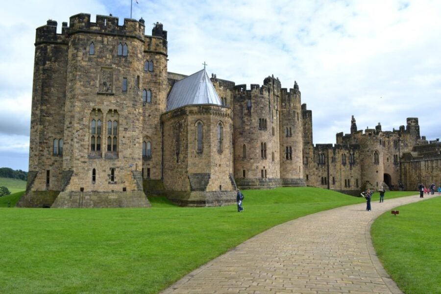 From Edinburgh: Viking Coast & Alnwick Castle Day Tour - Viking Coast to Berwick-on-Tweed: the drive is half the point