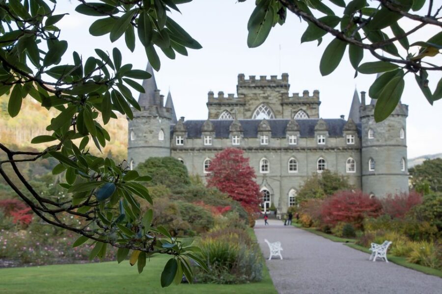 From Edinburgh: West Highland Lochs and Castles Day Trip - Entering the day: from Edinburgh to Stirling’s volcanic-rock drama