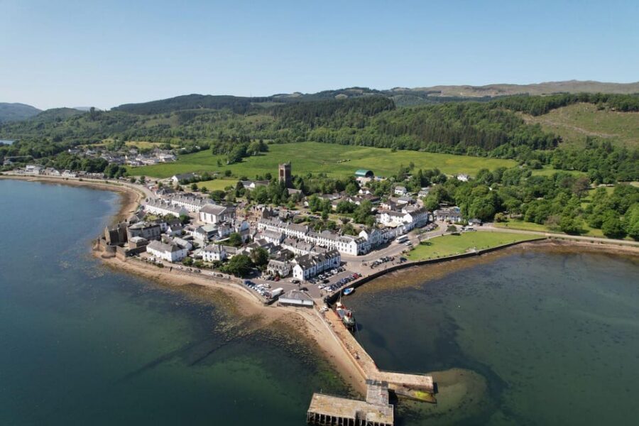 From Glasgow: Jacobite Steam Train & The Highlands Tour - Inveraray on Loch Fyne: a calm lakeside town with short sightseeing time