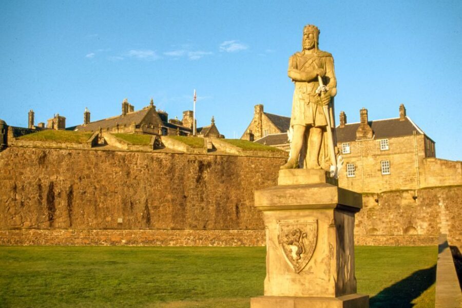 From Glasgow: Loch Lomond, Trossachs & Stirling Castle Tour - Loch Lomond Cruise vs. Luss and Shores Time
