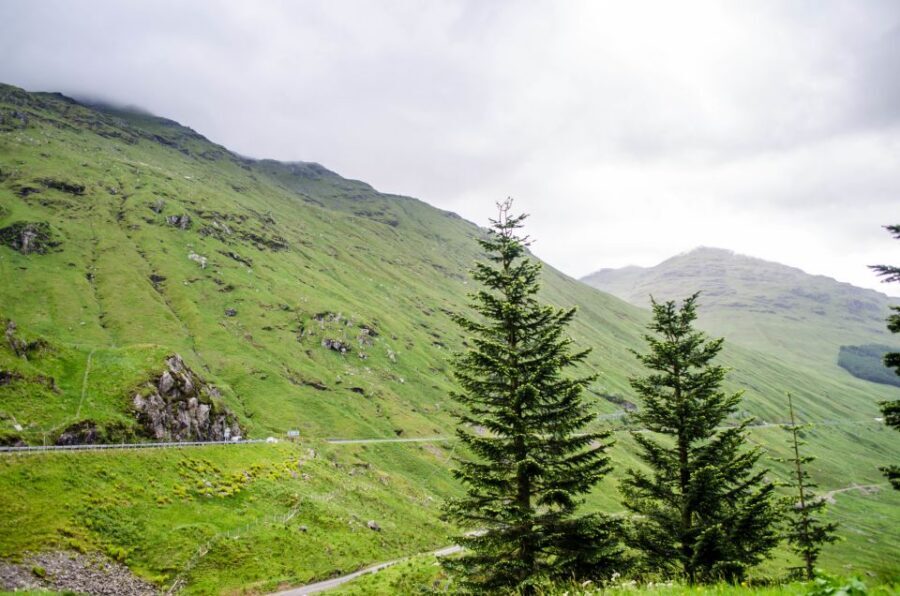 From Glasgow: Oban, Lochs & Inveraray Day Tour - Loch Lomond and Luss: the calm start before the Highlands hit
