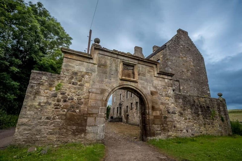 From Glasgow: Outlander Castles and The Scottish Countryside - Culross Cobblestones and Claire’s Herb Garden