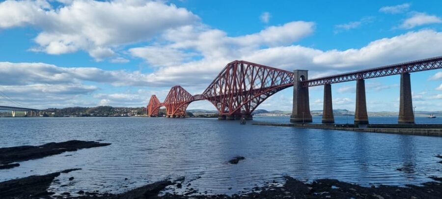 From Glasgow: The Kelpies, St Andrews and Fife Adventure - Falkland and Falkland Palace: Stuart retreat and Outlander street echoes