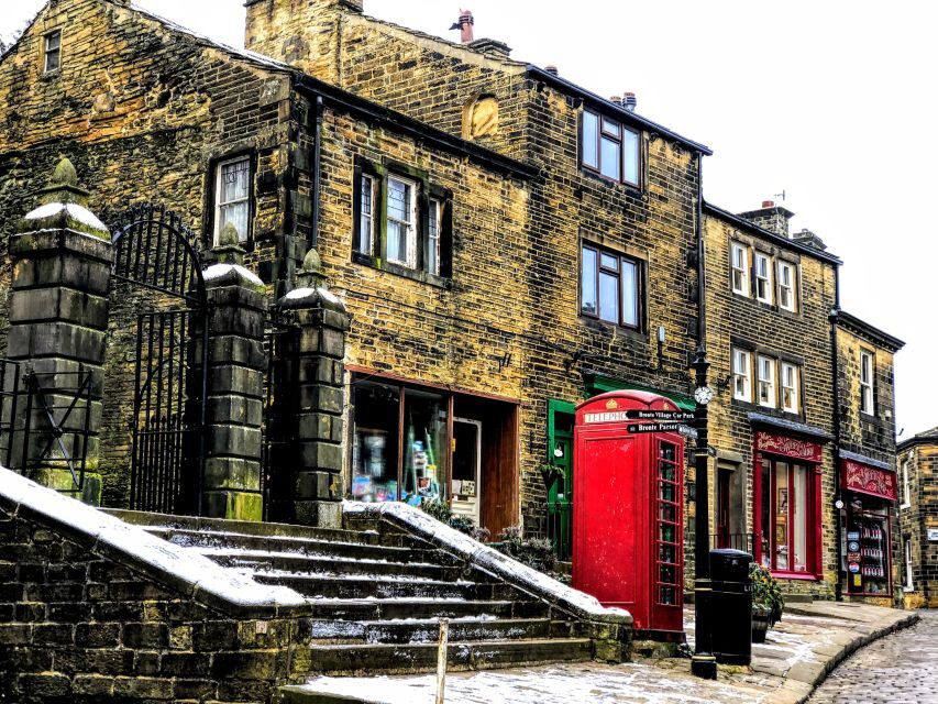 From Liverpool: Full-Day Yorkshire Sightseeing Adventure - What the narration, pacing, and comfort feel like
