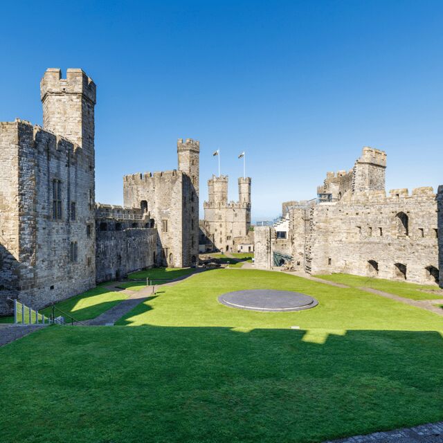 From Liverpool: North Wales and Caernarfon Castle Tour - Eryri National Park by bus: 75 minutes of best-view momentum