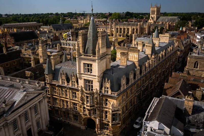 From London: Cambridge Day Trip Including Tour Guide - The Guided Cambridge Sightseeing Tour: Why a Local Makes Sense
