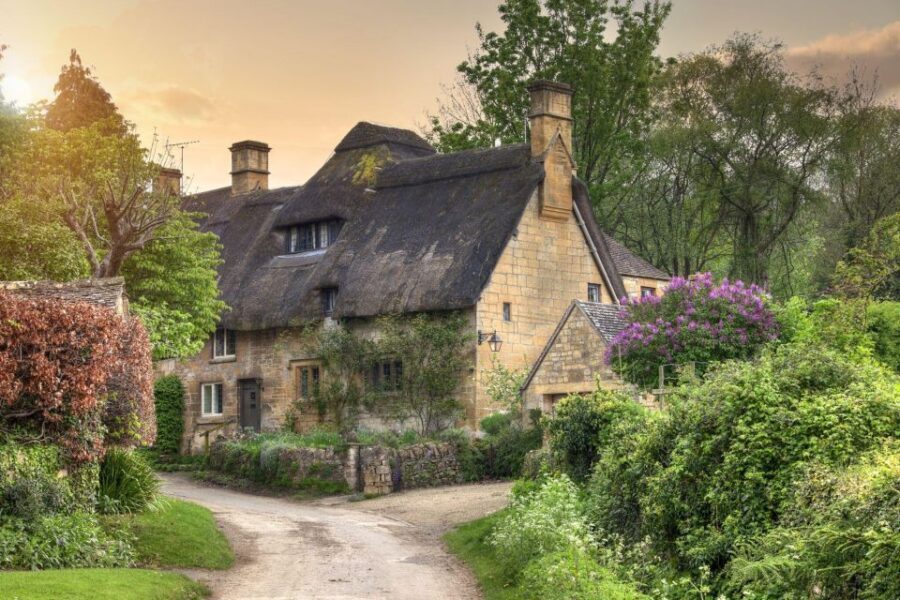 From London: Full-day Cotswolds Tour with Optional Lunch - Burford’s High Street Drama and Tea-House Time