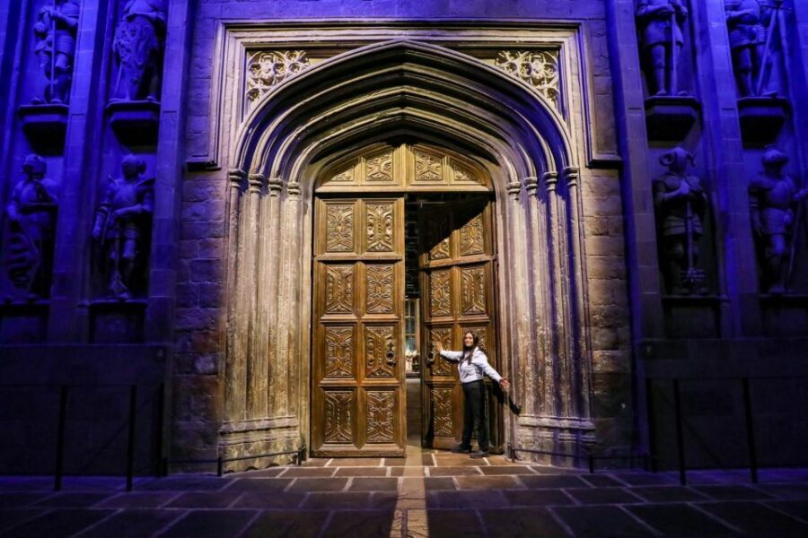 From London: Harry Potter Family Package with Transfers - Food, shopping, and the cafe stop you’ll want to plan for
