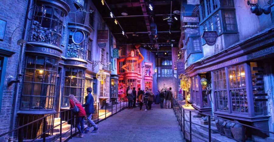 From London: Harry Potter Warner Bros Studio Tour - Hogwarts Express and Platform 9¾: The Photo Moment You’ll Rewatch