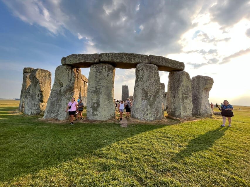From London: Private Stonehenge Sunrise Viewing & Bath - Price and value: does $184 feel fair?