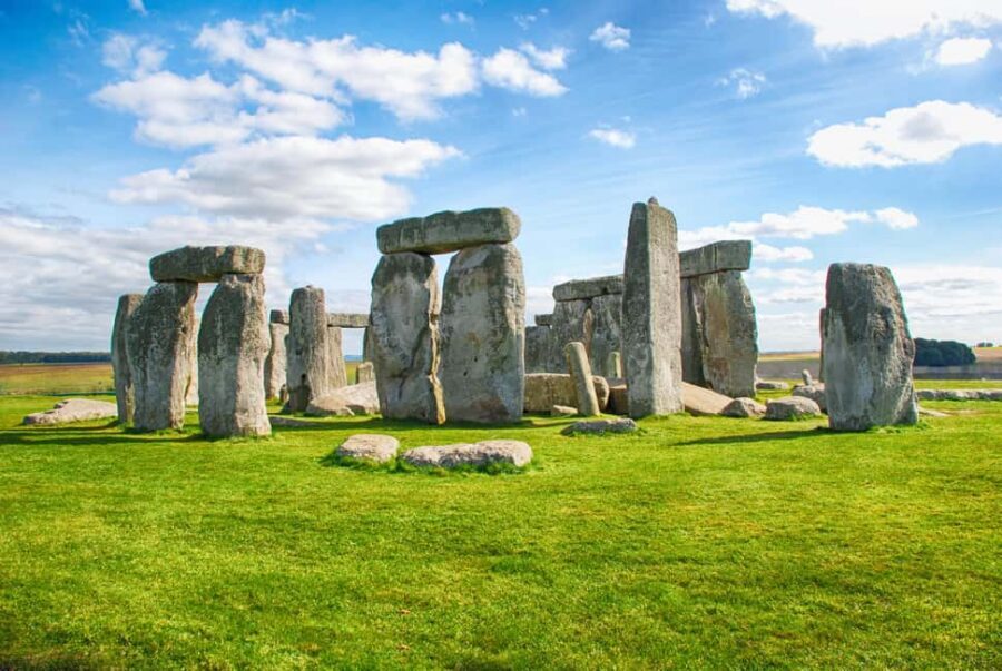 From London: Private Trip to Stonehenge with Hotel Transfer - Key things that make this Stonehenge trip worth your time