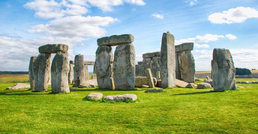 From London: Private Trip to Stonehenge with Hotel Transfer - Why a private Stonehenge transfer from London feels different