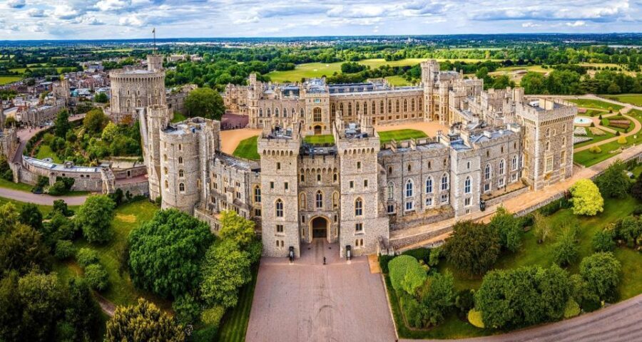 From London: Stonehenge and Windsor Castle Day Trip - Stonehenge Visitor Centre and self-guided time for the stones