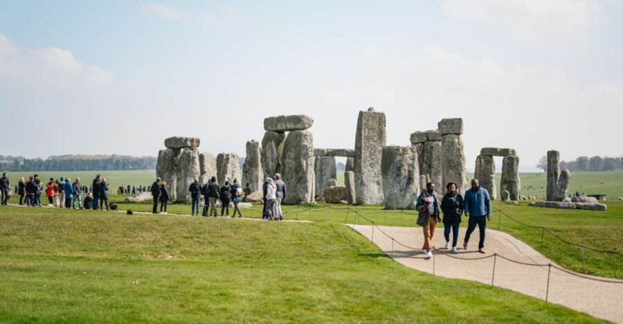 From London: Stonehenge Half-Day Trip - Luxury Coach Comfort Plus Wi‑Fi: Helpful, Not Required