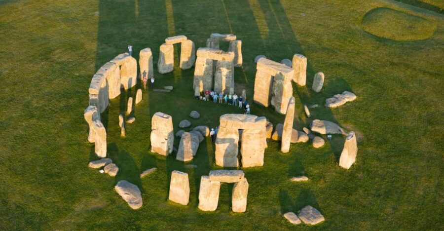 From London: Stonehenge Inner Circle and Windsor Day Trip - How the guiding and audio make the history land