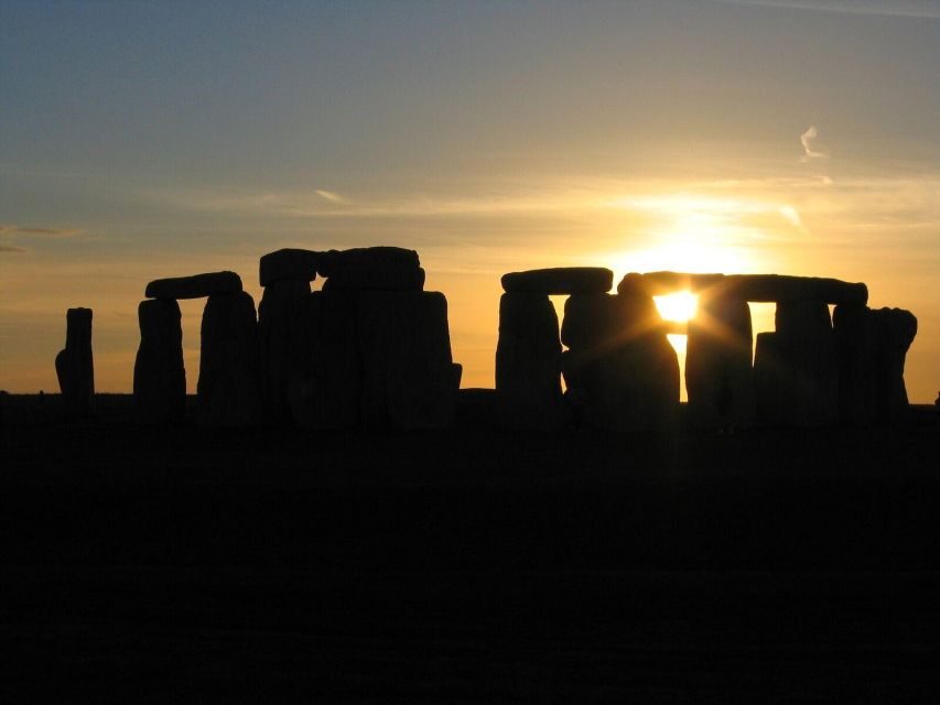 From London: Stonehenge Private Inner Circle Tour with Bath - Sunrise vs Sunset: Timing That Actually Matters