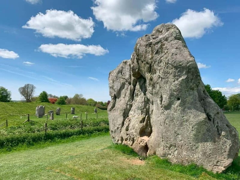 From London: Stonehenge & The Stone Circles of Avebury Tour - What to pack and how to make the day easier