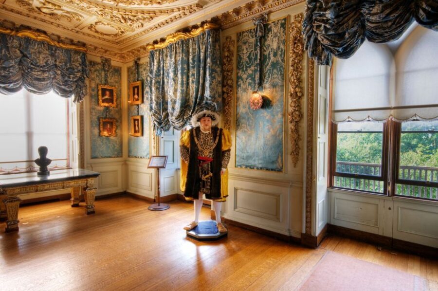 From London: Warwick Castle Day Trip by Rail - Your castle game plan: rooms, state spaces, and self-paced wandering