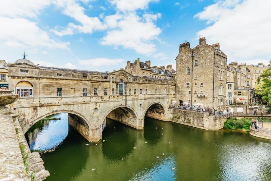 From London: Windsor Castle, Bath, and Stonehenge Day Trip - Guide and Driver: Why Reviews Keep Returning to Names