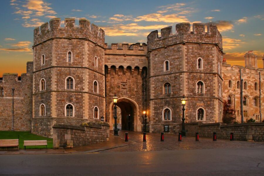 From London: Windsor Castle Royal Afternoon Sightseeing Tour - Tastecard and Coffee Club: A Small Add-On That Can Pay Off