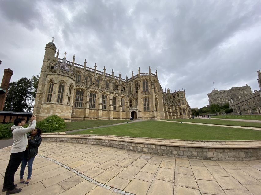 From London: Windsor Castle & Stonehenge Private Day Trip - Guides on the ground: Moe and Nick, and why that matters