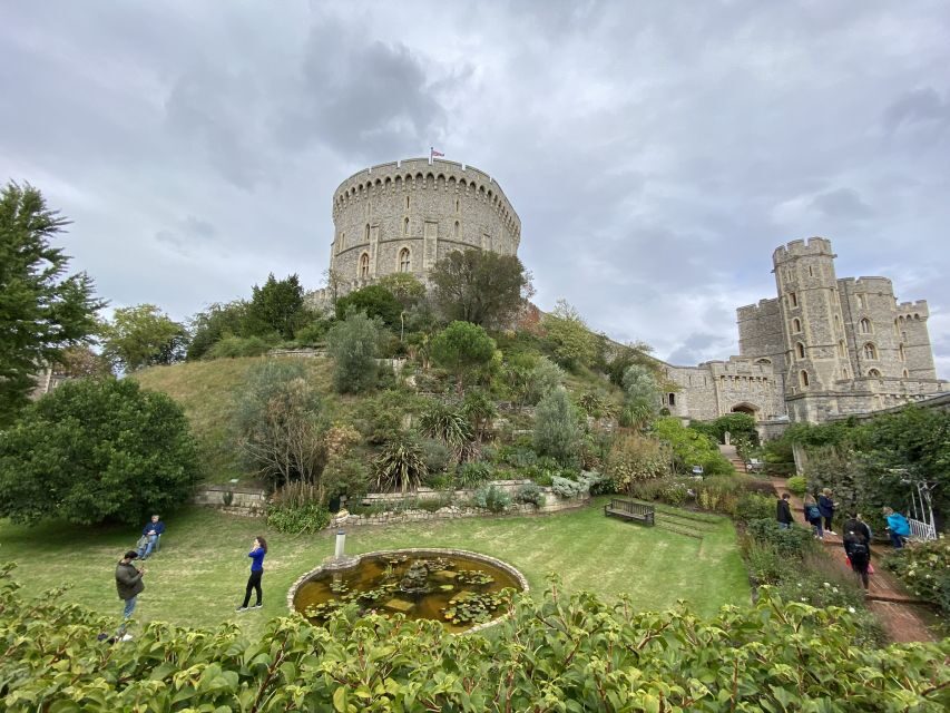From London: Windsor Castle & Stonehenge Private Day Trip - Leaving Windsor by 11:30: the short break that protects your Stonehenge visit
