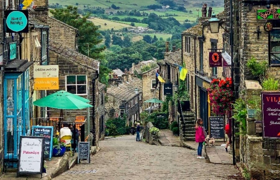 From Manchester: Dales and Brontë Country Small Group Tour - Haworth first: cobblestones, Brontë Parsonage, and story in the streets