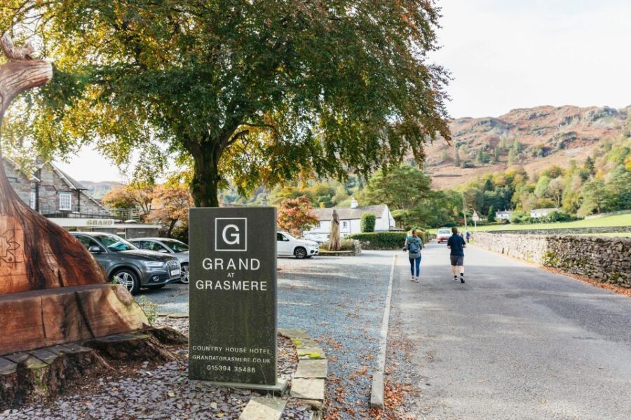 From Manchester: Lake District Bus Tour & Windermere Cruise - Should you book the Manchester to Lake District tour?
