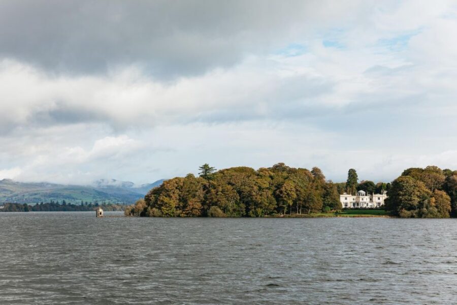 From Manchester: Lake District Bus Tour & Windermere Cruise - Price and value: why $104 can be a smart use of one day