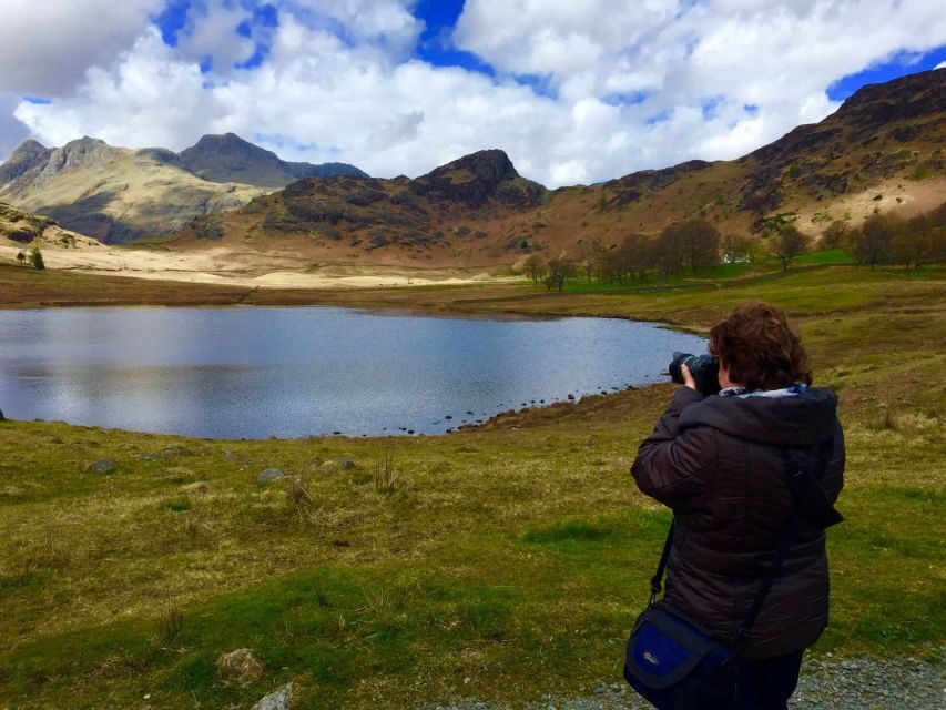 From Manchester: Lake District Sightseeing Day Trip - Ambleside’s hour: walking the tiny streets without rushing