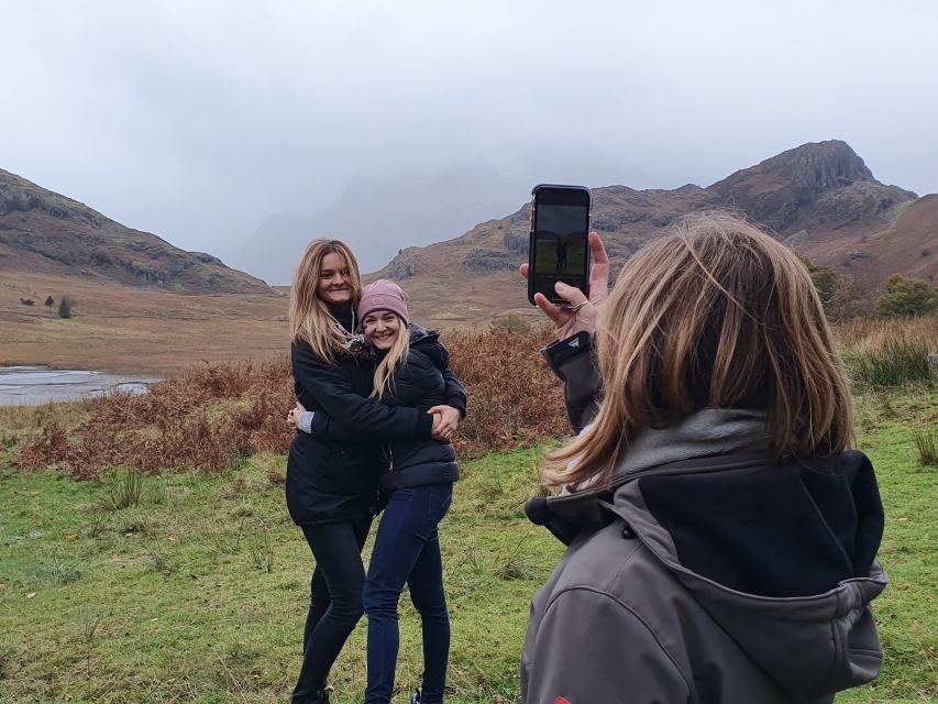From Manchester: Lake District Sightseeing Day Trip - From Manchester Airport to the Lakes: the ride that sets the tone