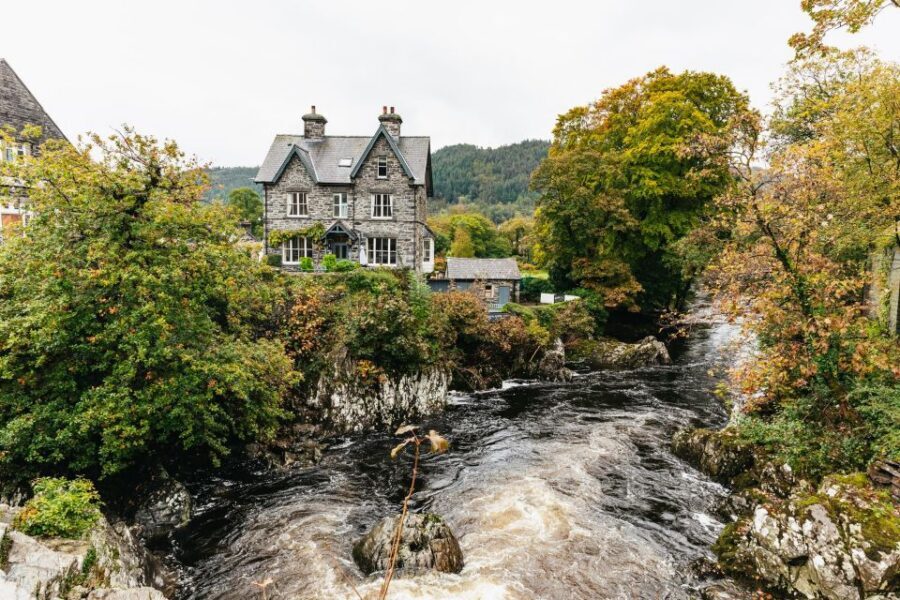 From Manchester: North Wales, Snowdonia, and Chester Tour - Who you’ll match best with: types of travelers this works for
