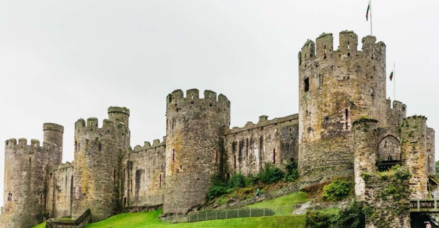 From Manchester: North Wales, Snowdonia, and Chester Tour - Conwy’s harbor + Castle: where the day starts with scale