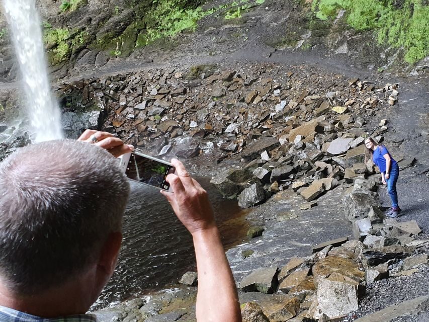 From Manchester: Yorkshire Sightseeing Day Trip - Malham Cove: a brief look at limestone drama