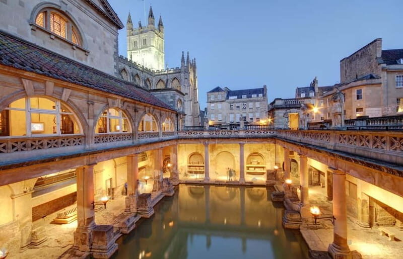 From Oxford: Stonehenge and Bath Day Trip with Roman Baths - A 9-hour loop from Oxford: Bath first, then Stonehenge