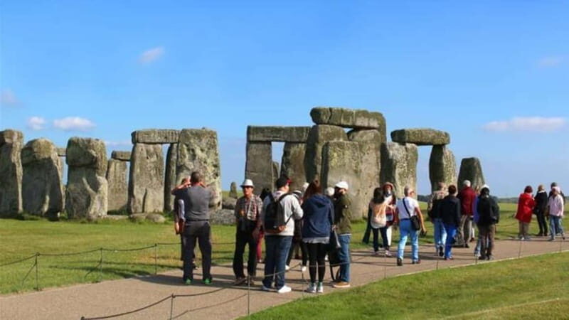 From Oxford: Stonehenge and Bath Small-Group Tour - From Oxford to Stonehenge: the morning drive that sets the tone