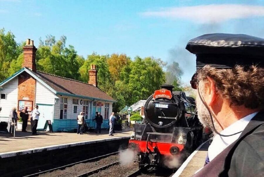 From York: Moors, Whitby, and the Yorkshire Steam Railway - York to the moors: the day starts with the right kind of momentum